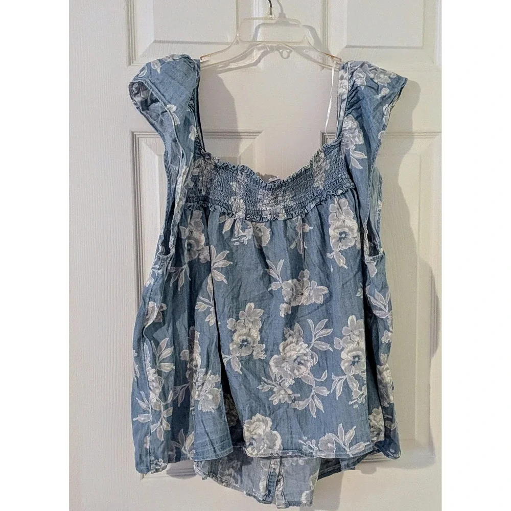 Old Navy charming floral